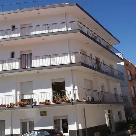 Llança Hostal Gran Sol מראה חיצוני תמונה